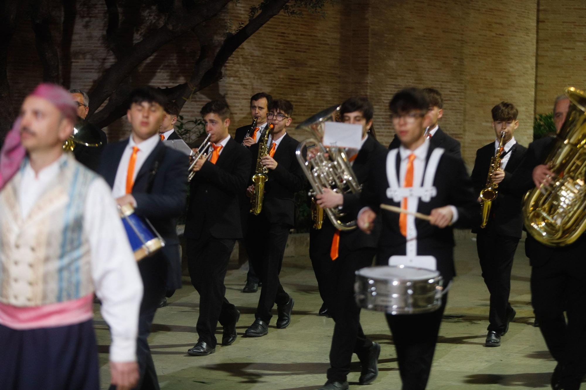 Búscate en el segundo día de la Ofrenda en la calle San Vicente entre las 22 y las 23 horas