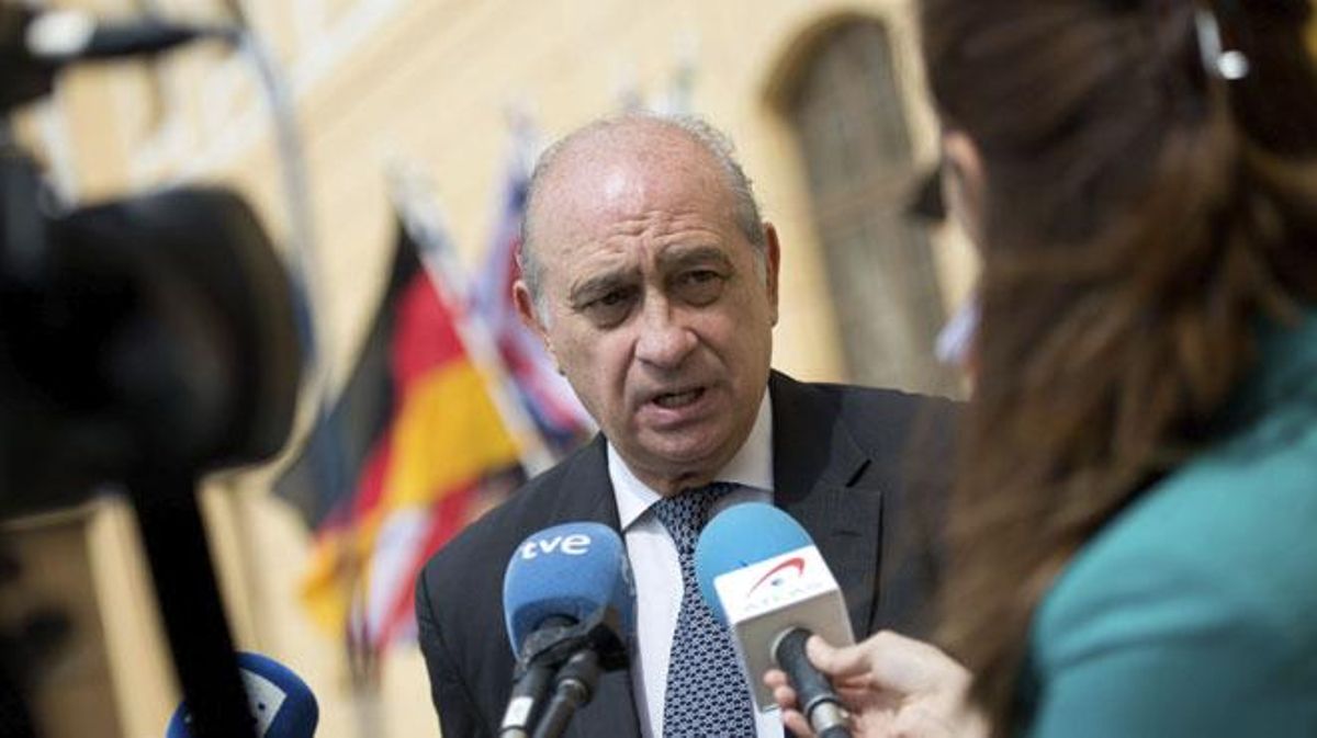 Fernández Díaz demana sancionar la xiulada