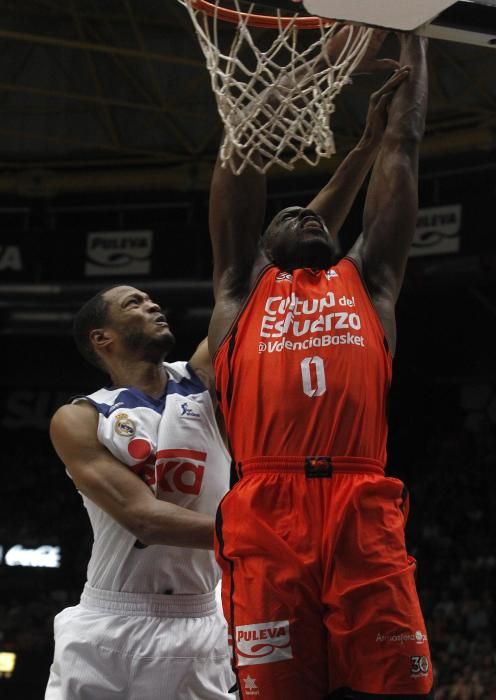 Las mejores imágenes del Valencia Basket - Real Madrid