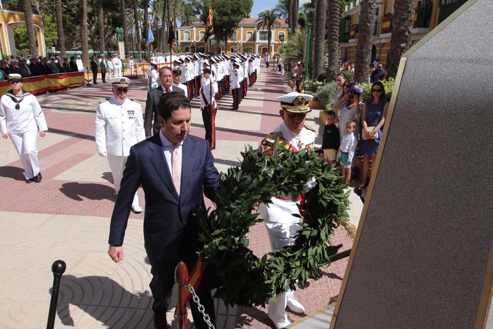 La Armada rinde homenaje a los que dieron su vida por España en el día de la Virgen del Carmen