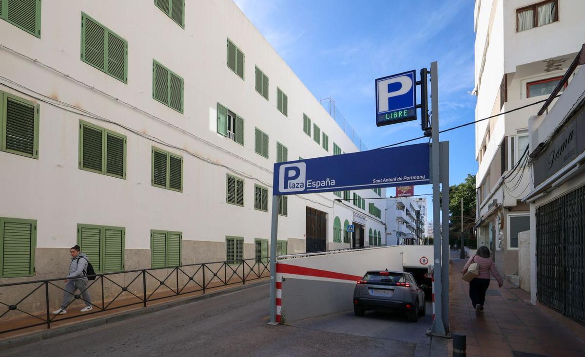 Sant Antoni tiene que reiniciar el proceso para rescindir la concesión del 'parking' subterráneo de pago