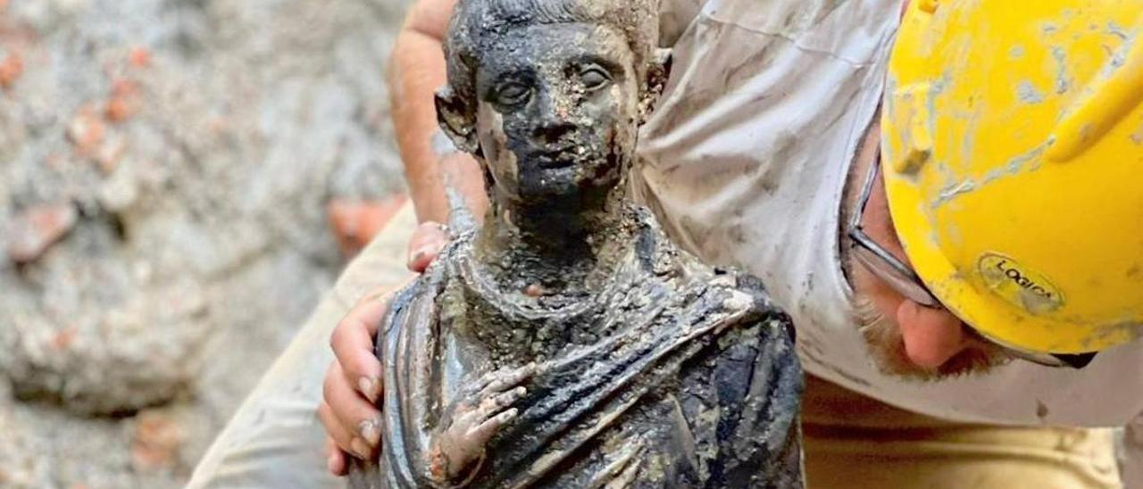 Una de las estatuas halladas en Italia.