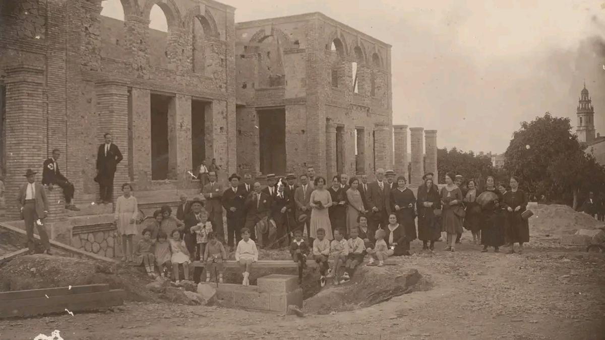 Las obras en 1931 de les Escoles Graduades de Pego
