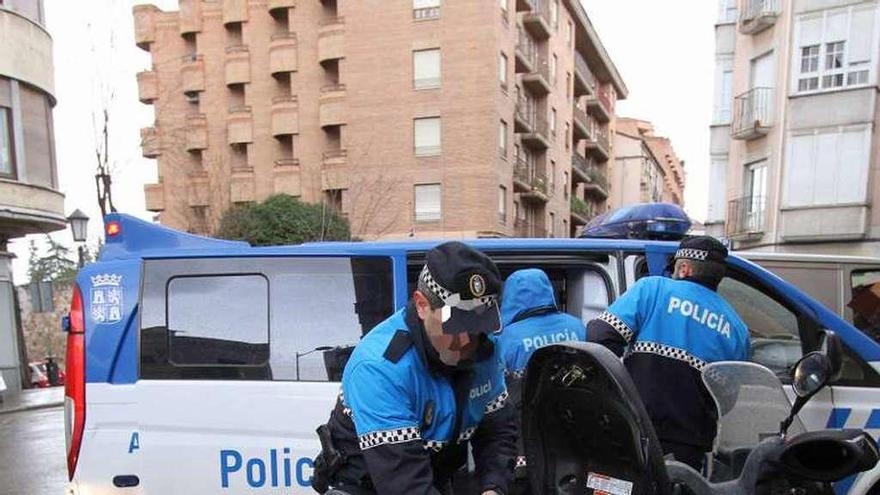 Intervención de la Policía Municipal de Zamora.