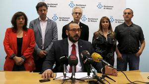  Comparecencia del alcalde de Mataró, David Bote, junto a los concejales del PSC. 