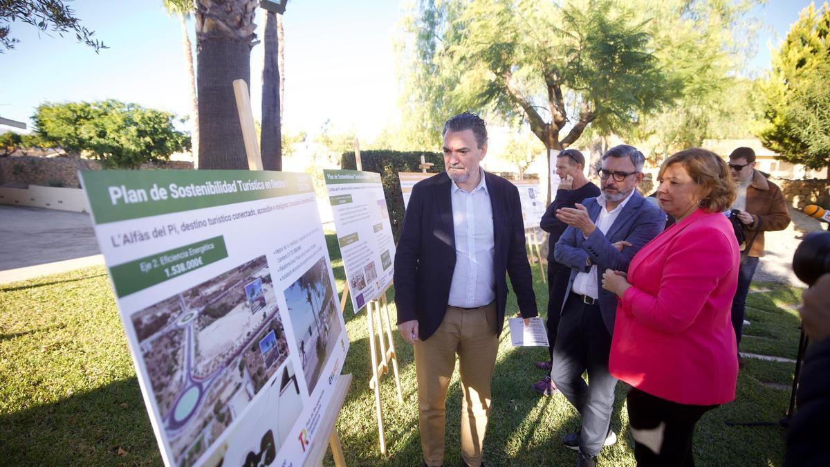 El alcalde Vicente Arques este martes en l'Alfàs del Pi.