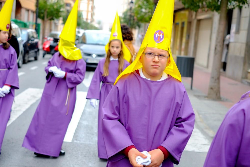 Via Crucis en versión infantil en Sax