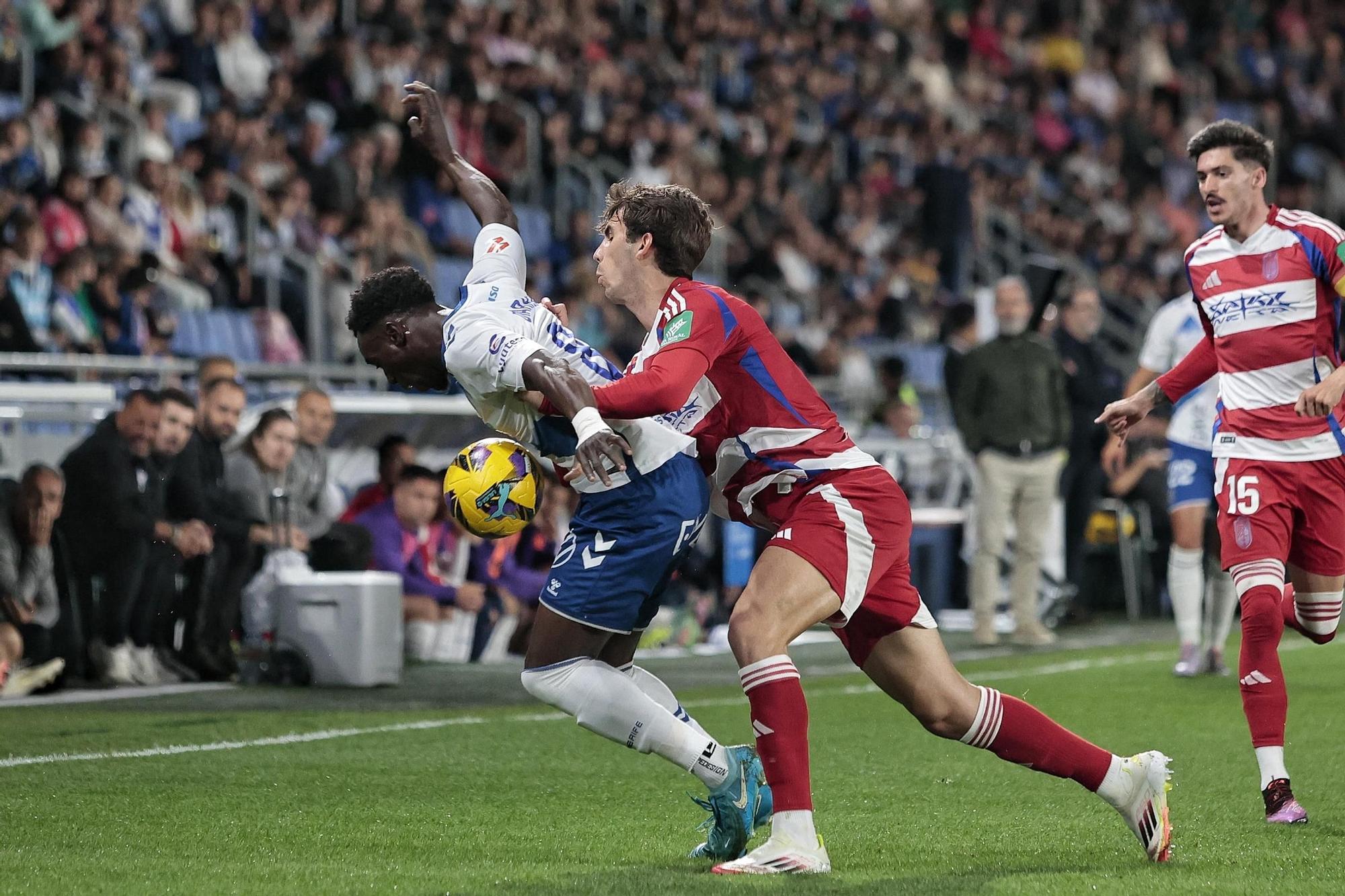 Partido de Liga CD Tenerife-Granada CF