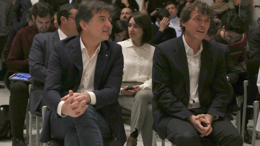 El nou viceconseller d'Estratègia, Sergi Sabrià, i el nou secretari de Mitjans, Marc Bataller, a Palau