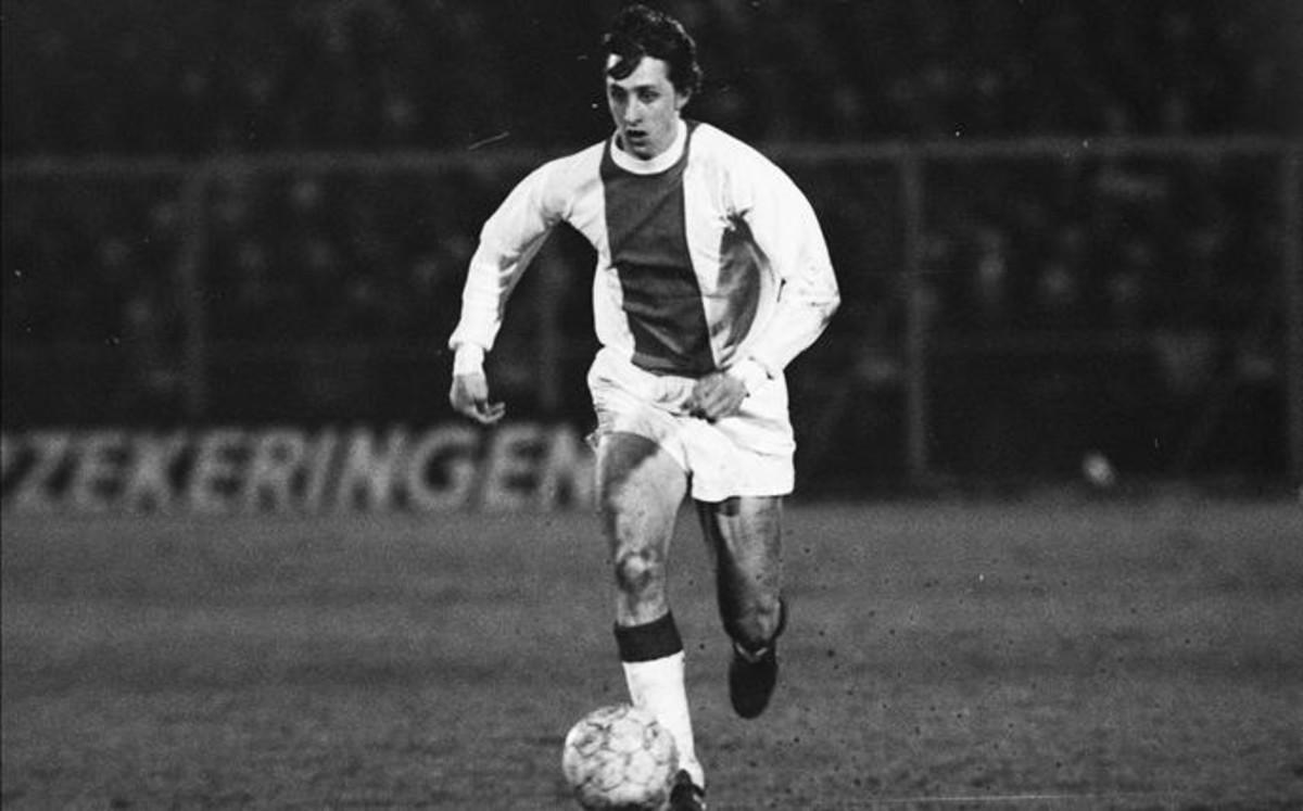 Johan Cruyff, en un partido en su primera etapa con el Ajax