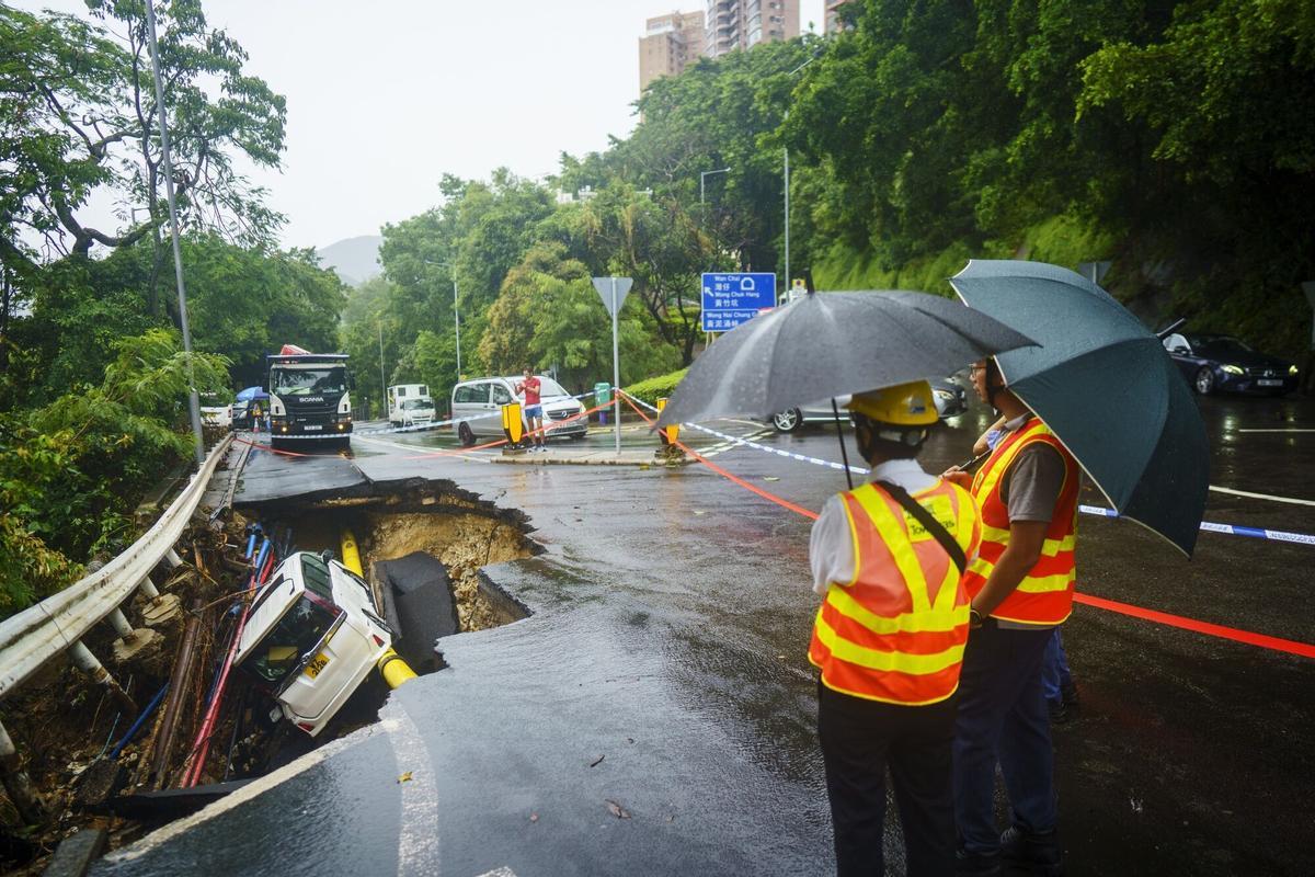 Hong Kong, gravemente inundado por el mayor temporal en 140 años