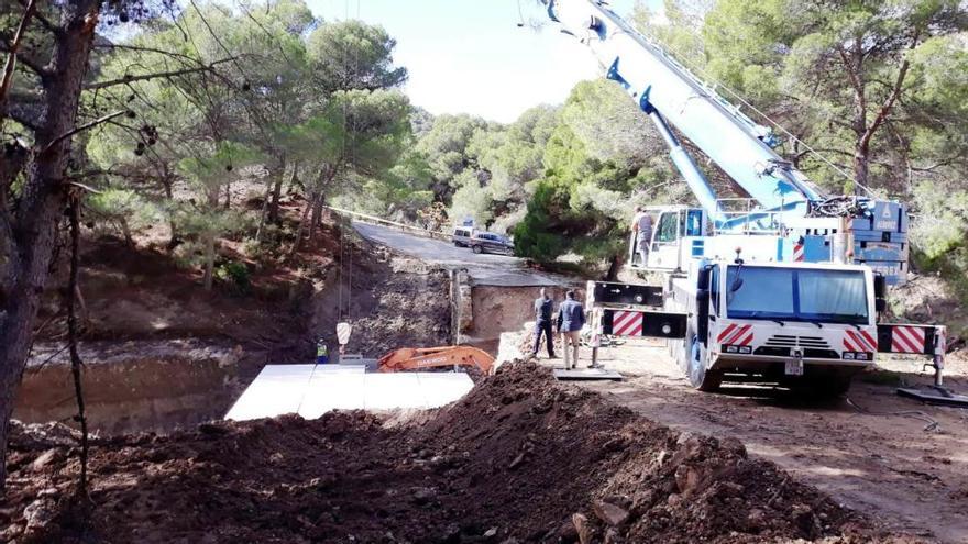 Reparación carretera Bobastro.