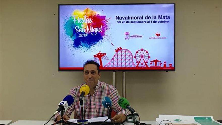 El programa de San Miguel incluye tres ferias, música, bailes y juegos