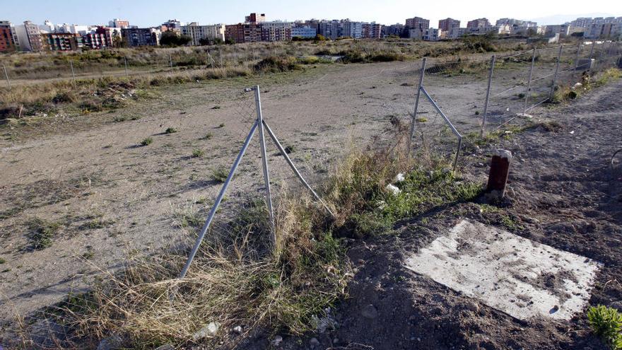 Los grupos de la oposición quieren forzar una consulta sobre el futuro de estos suelos.