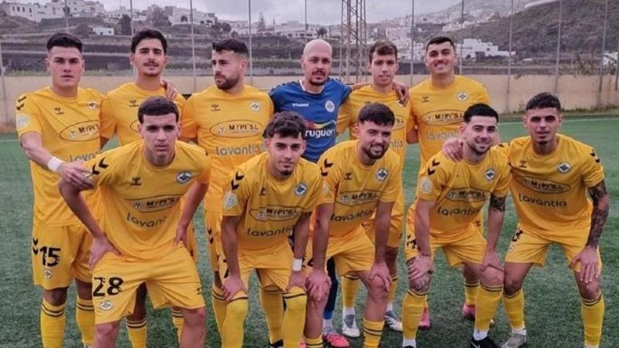 Joshua doblega al Arucas en el 88 para darle el triunfo al Villa (1-2)