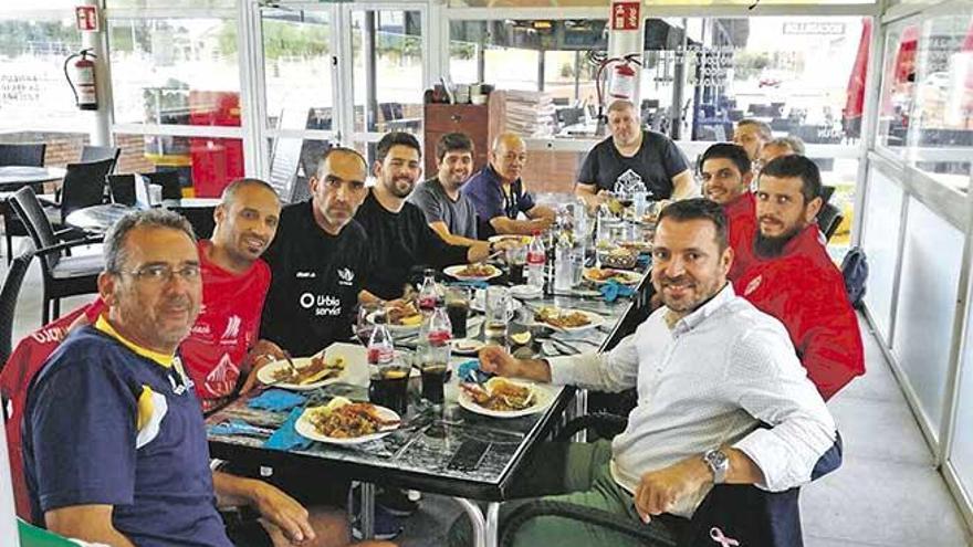 El Palma Futsal, el Iberostar y el Urbia comparten mesa.