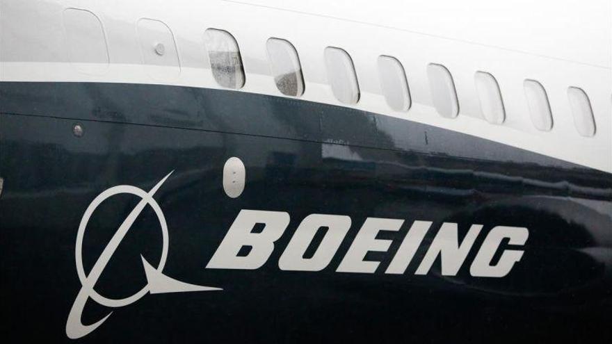 Un Boeing 737 Max realiza un aterrizaje de emergencia en Florida