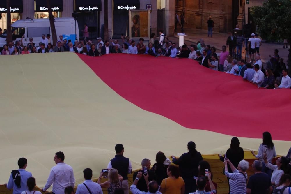 Acto del PP en la plaza de la Constitución