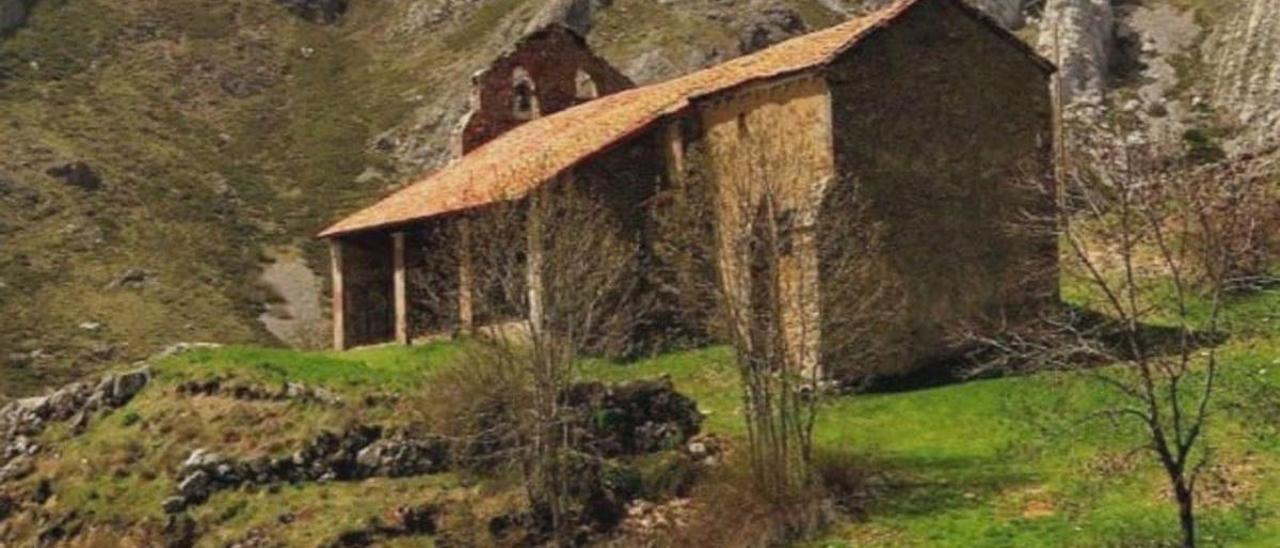 Ermita de Nuestra Señora de Pruneda, entre Babia y Luna.