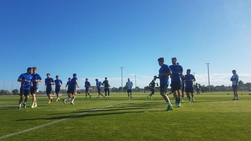 El Oviedo se entrena en Salou para prepara el choque ante el Nàstic