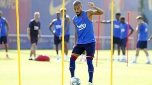 Rafinha, durante un reciente entrenamiento en la Ciutat Esportiva Joan Gamper.