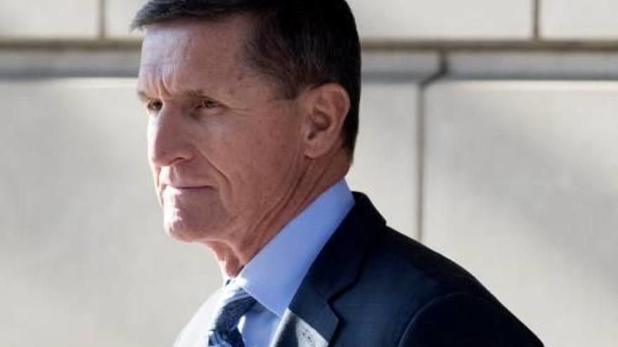 Flynn admet que va mentir a l&#039;FBI sobre les seves relacions amb Rússia