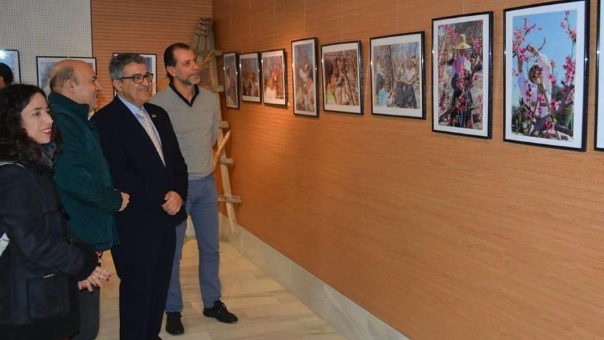 Inauguración de la exposición por el 75 aniversario del Grupo de Coros y Danzas.