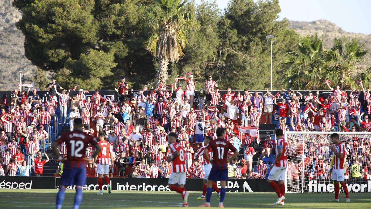 Fútbol, Elda - Sporting de Gijón. Gol de Roque Mesa