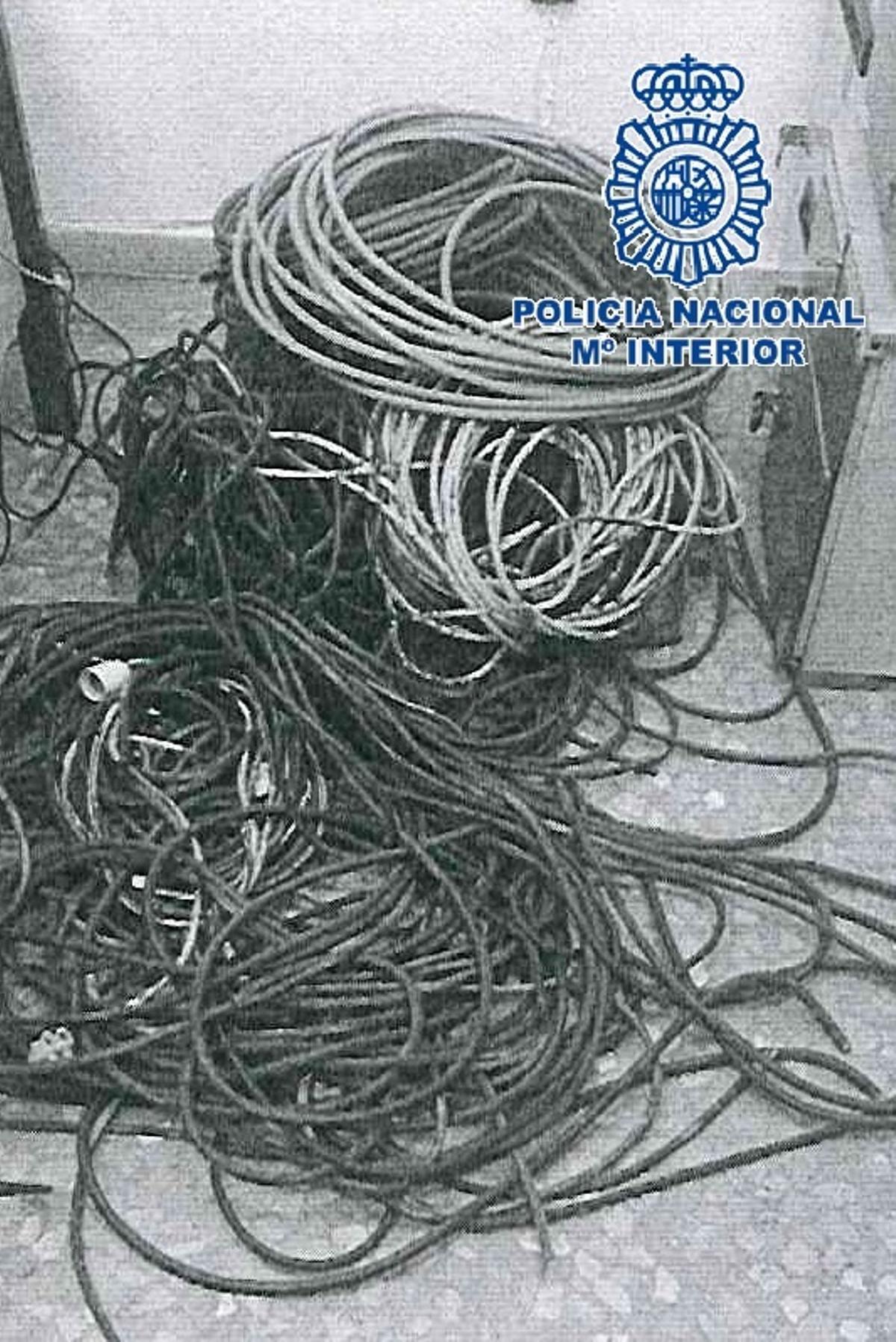 Detenidos dos hombres por el robo de mangueras de cable procedentes de una obra en Málaga capital