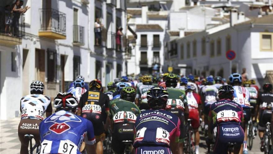 Degenkolb hace doblete en Córdoba y gana la etapa con salida en Priego