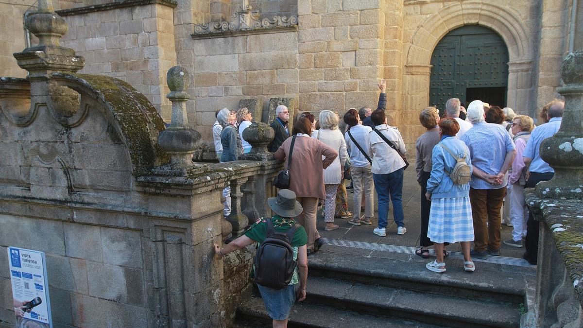 Una visita guiada para conocer la seo catedralicia de Ourense
