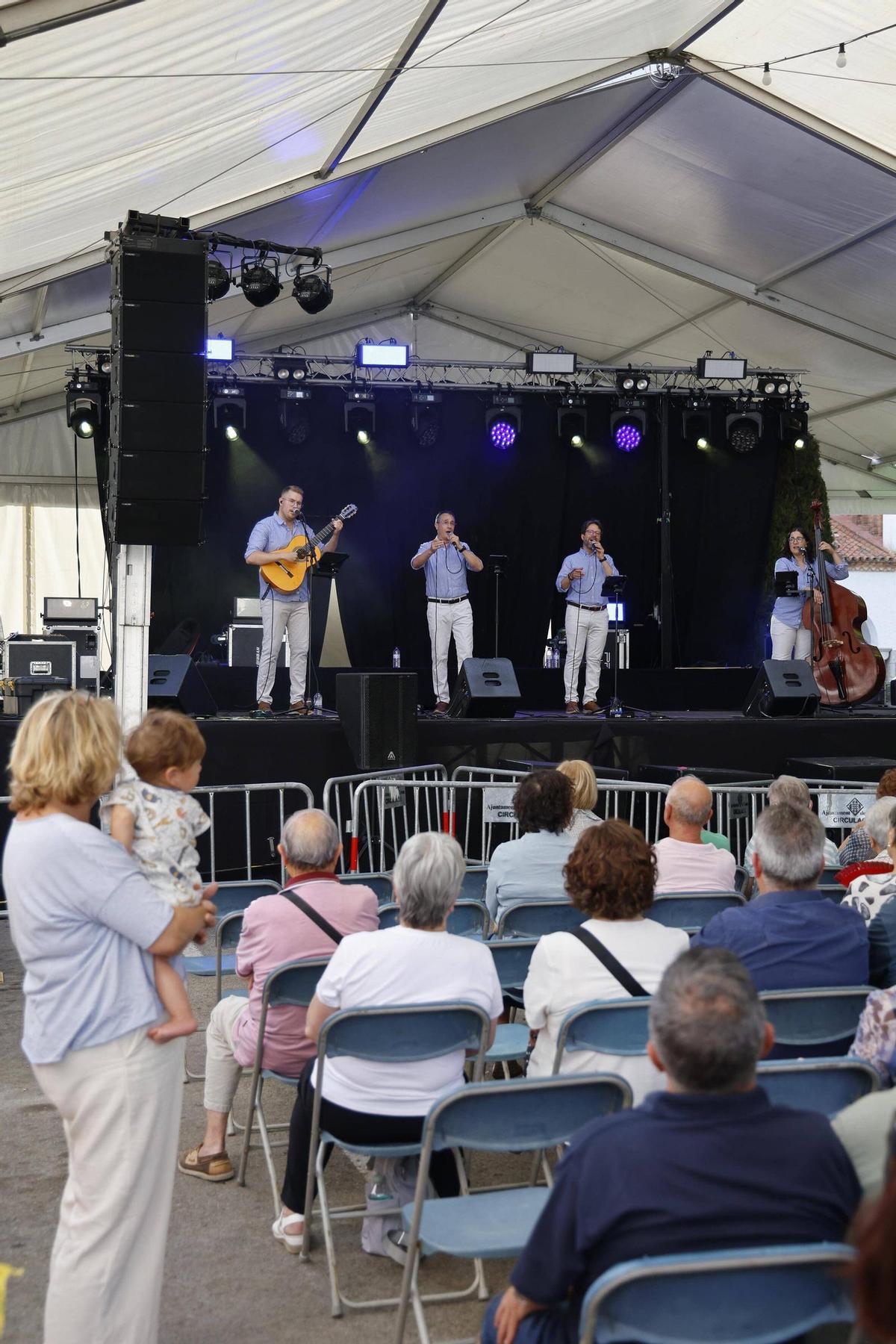 Concert d'havaneres amb Terra Endins per la festa major del barri de Sant Narcís. Concert d'havaneres amb Terra Endins per la festa major del barri de Sant Narcís.