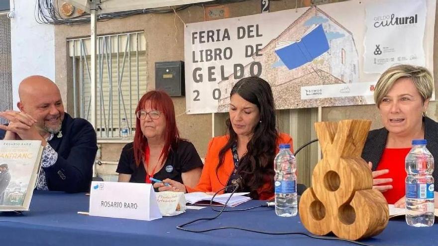 Geldo celebra su primera feria del libro con el aval de ser capital cultural valenciana