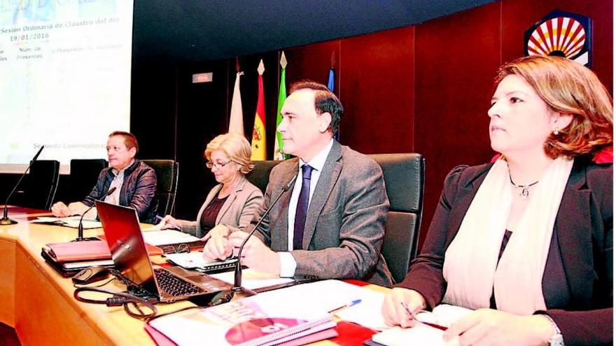 El rector de la UCO plantea que la financiación de las universidades se vincule a producción científica