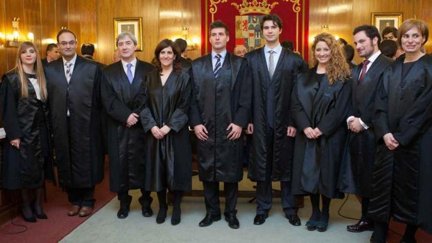 Los nuevos colegiados, tras haber realizado su juramento, en el salón de plenos de la Diputación Provincial de Zamora.