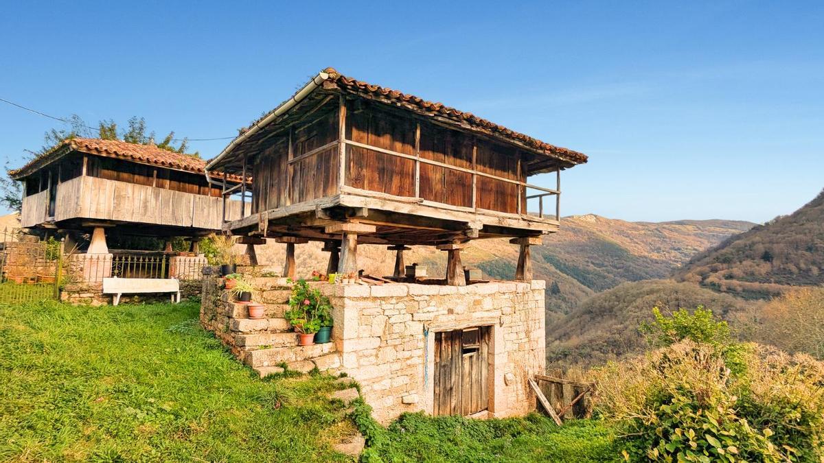 Casas en las montañas de asturias