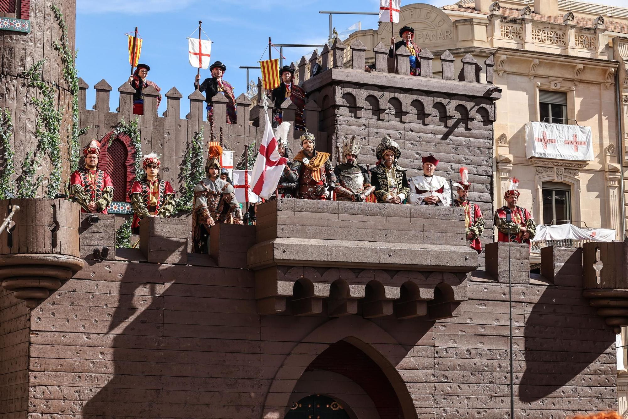 Estalla la batalla en Alcoy