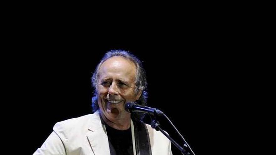 Joan Manuel Serrat, en uno de sus últimos conciertos