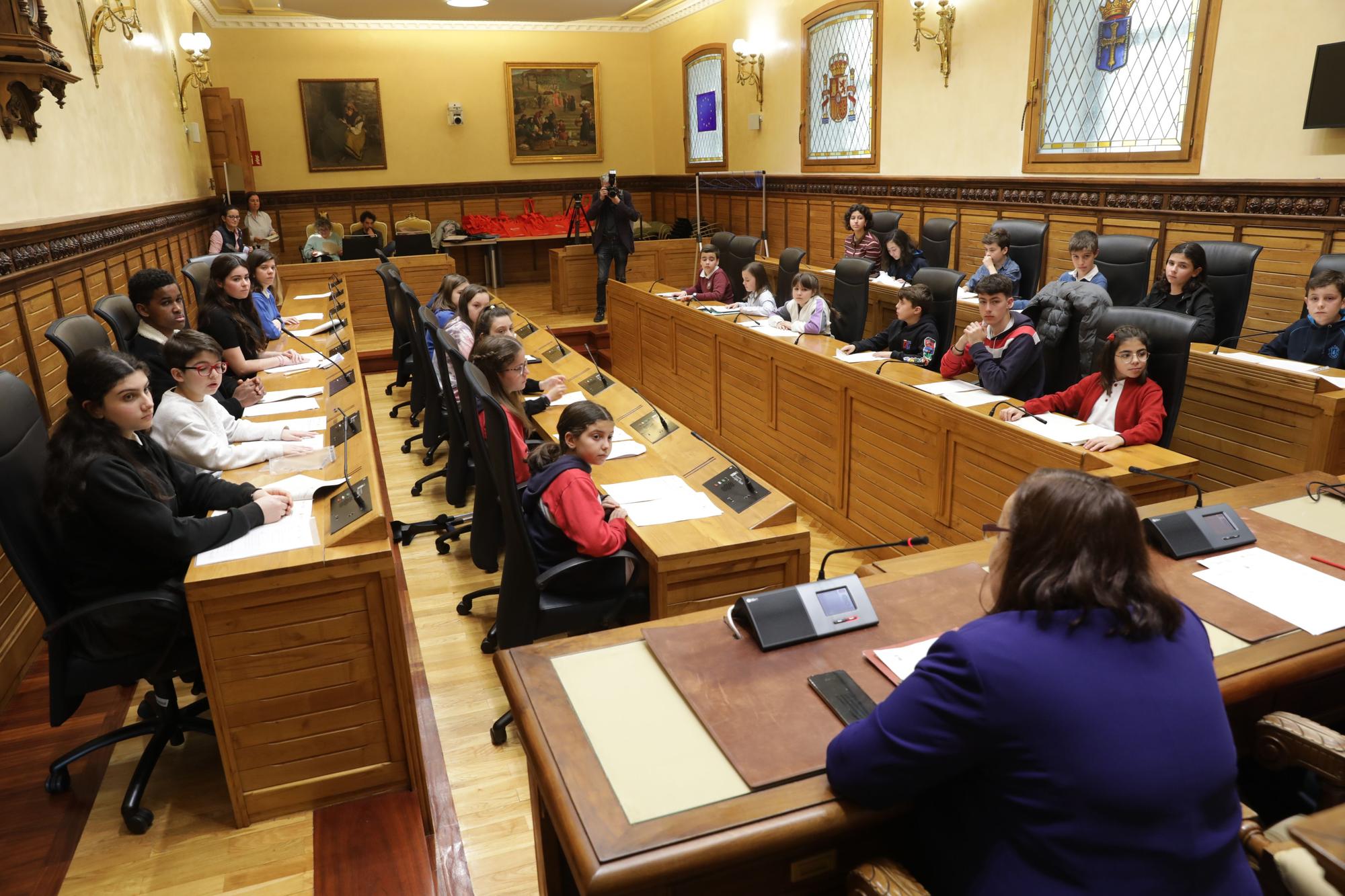 En imágenes: El Pleno infantil en el Ayuntamiento de Gijón