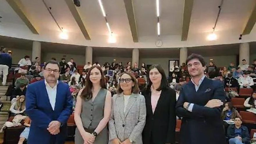 La empresa “Buendía” y el concurso de discursos ponen broche final a las jornadas de “La Asturias que funciona”