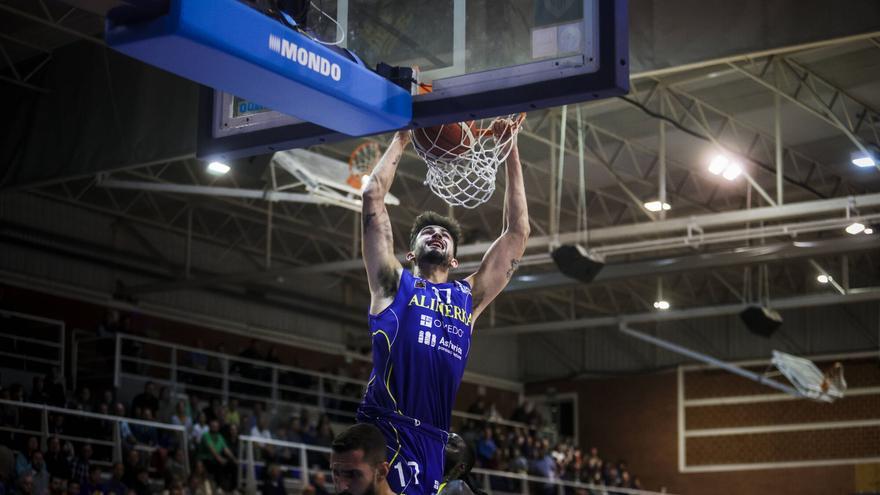 Marc Martí se despide del Alimerka Oviedo Baloncesto: el capitán pone punto final a cinco años como estandarte de Pumarín