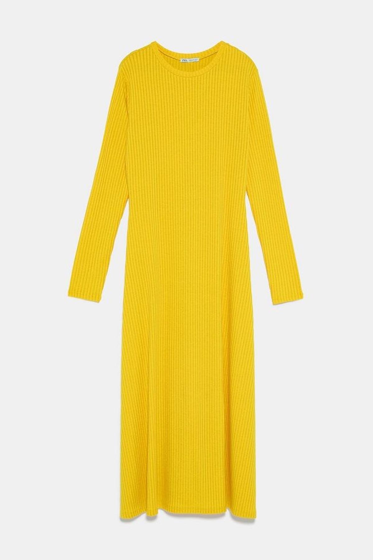 El vestido evasé de canalé amarillo