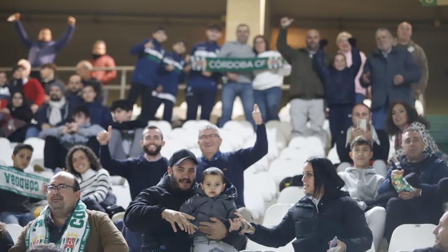 Córdoba CF-Castellón: las imágenes de la afición en El Arcángel