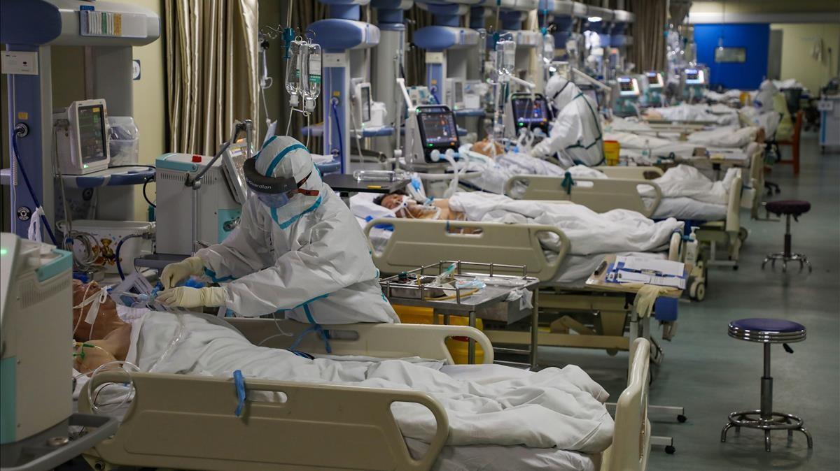 Unidad de cuidados intensivos de un hospital de Wuhan, el 6 de febrero de 2020.