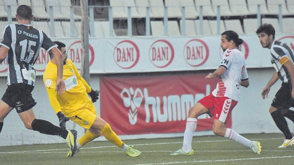 El Peralada va encaixar tres gols al camp de l’Hospitalet
