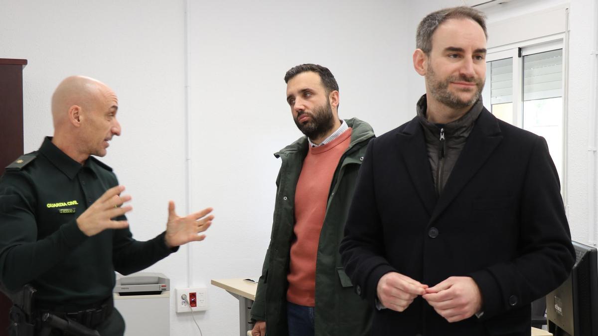 Darío Moreno y Javier Raro durante la visita.