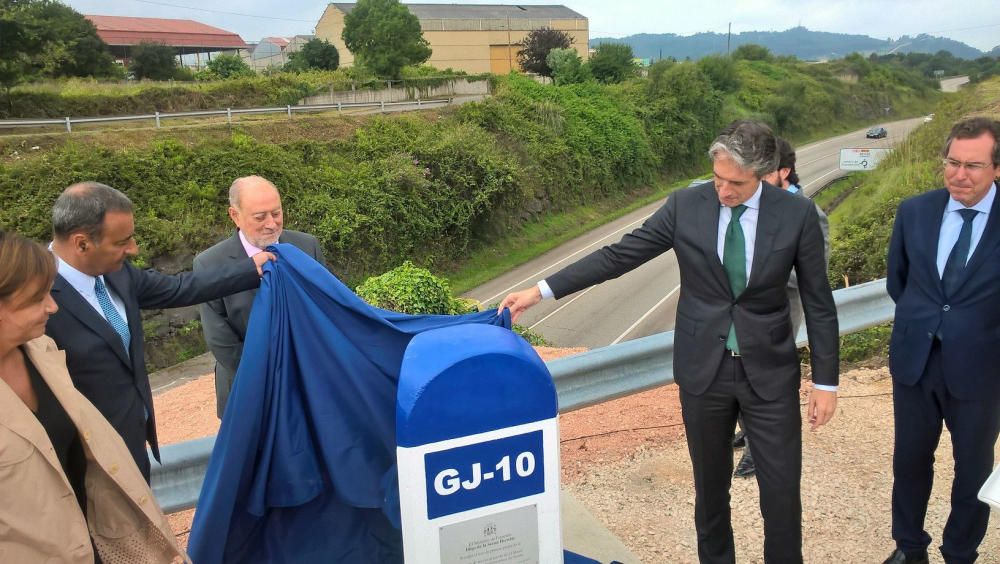 El Ministro de Fomento en Gijón