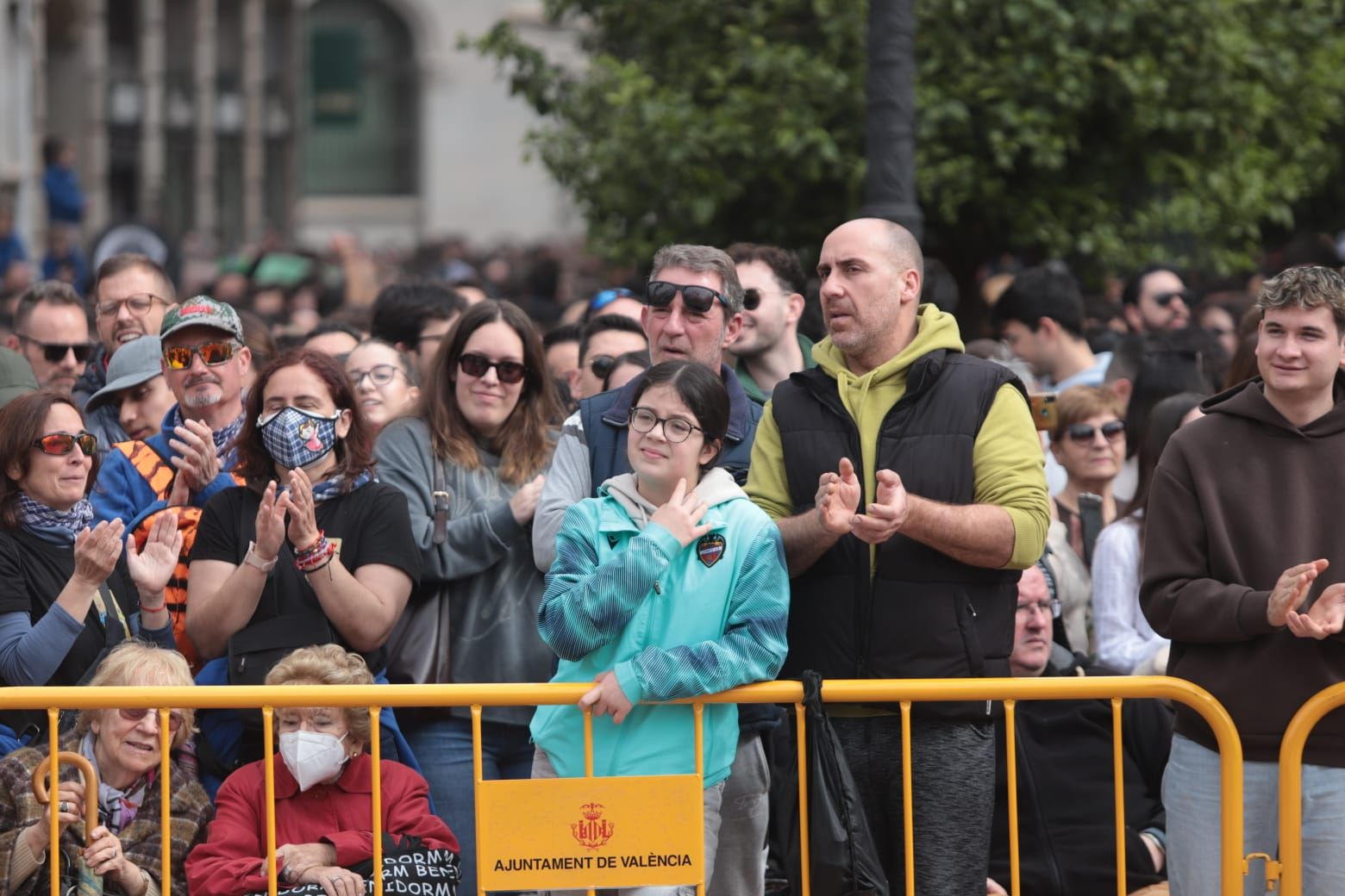 Búscate en la mascletà del día de la Crida