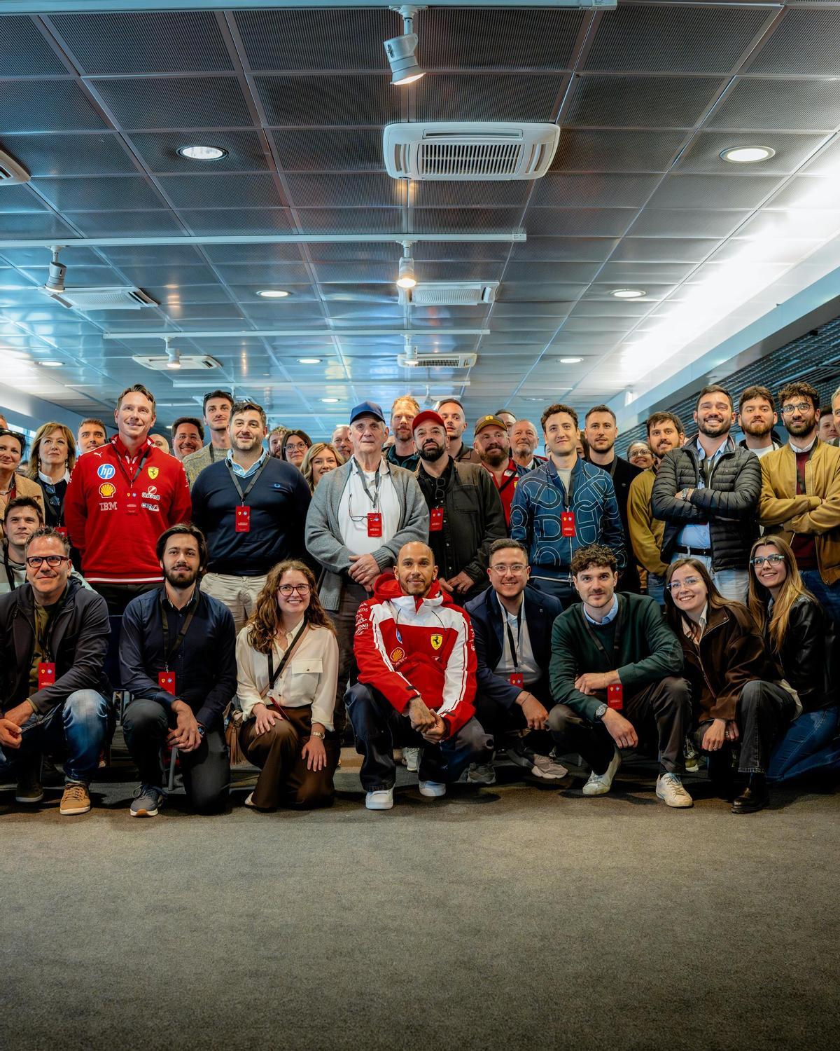 Hamilton en el filming day de Ferrari