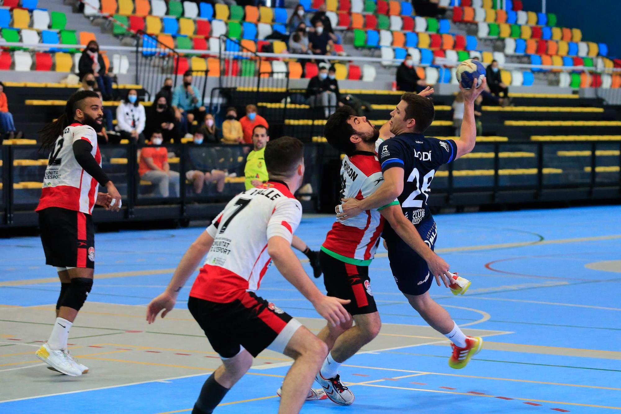 Partido entre la UD Ibiza-HC Eivissa y el Puerto Sagunto